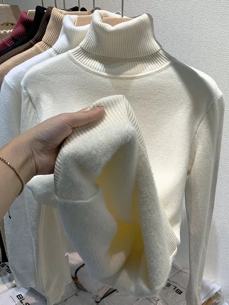 Women’s Turtleneck Sweater